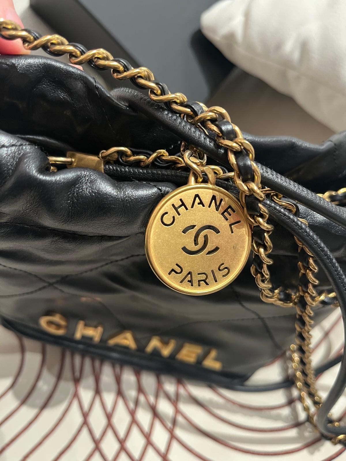 Chanel 22 Mini 黑色牛皮金鏈 100%Authentic, 95%New ✅專門店收據✅晶片✅Dust bag✅Box