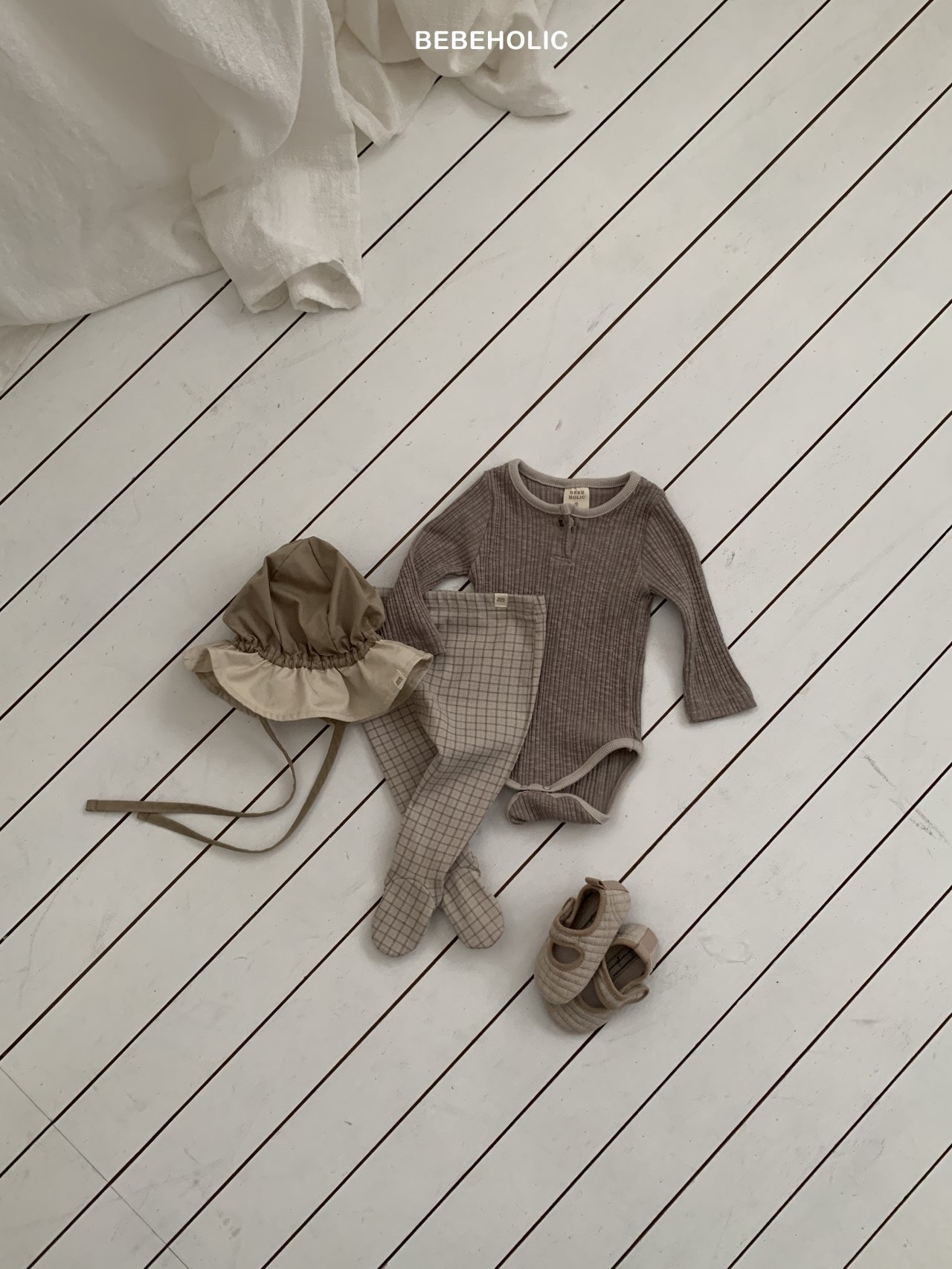 🌸預訂 韓國直送🌸🇰🇷BEBEHOLIC三色格紋包腳褲