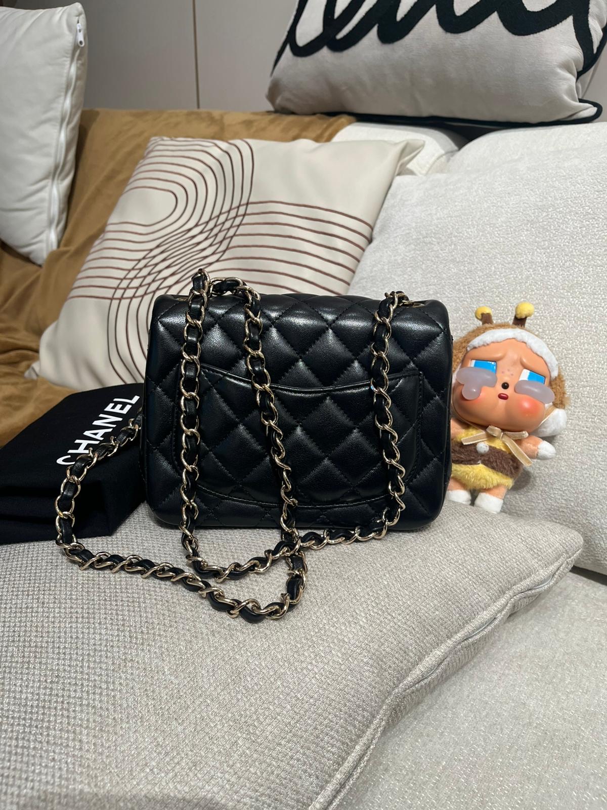Chanel Mini Classic Flap 方胖子 17cm 黑色羊皮金鏈 100%Authenic, 95%New ✅Card✅Dust bag✅Box