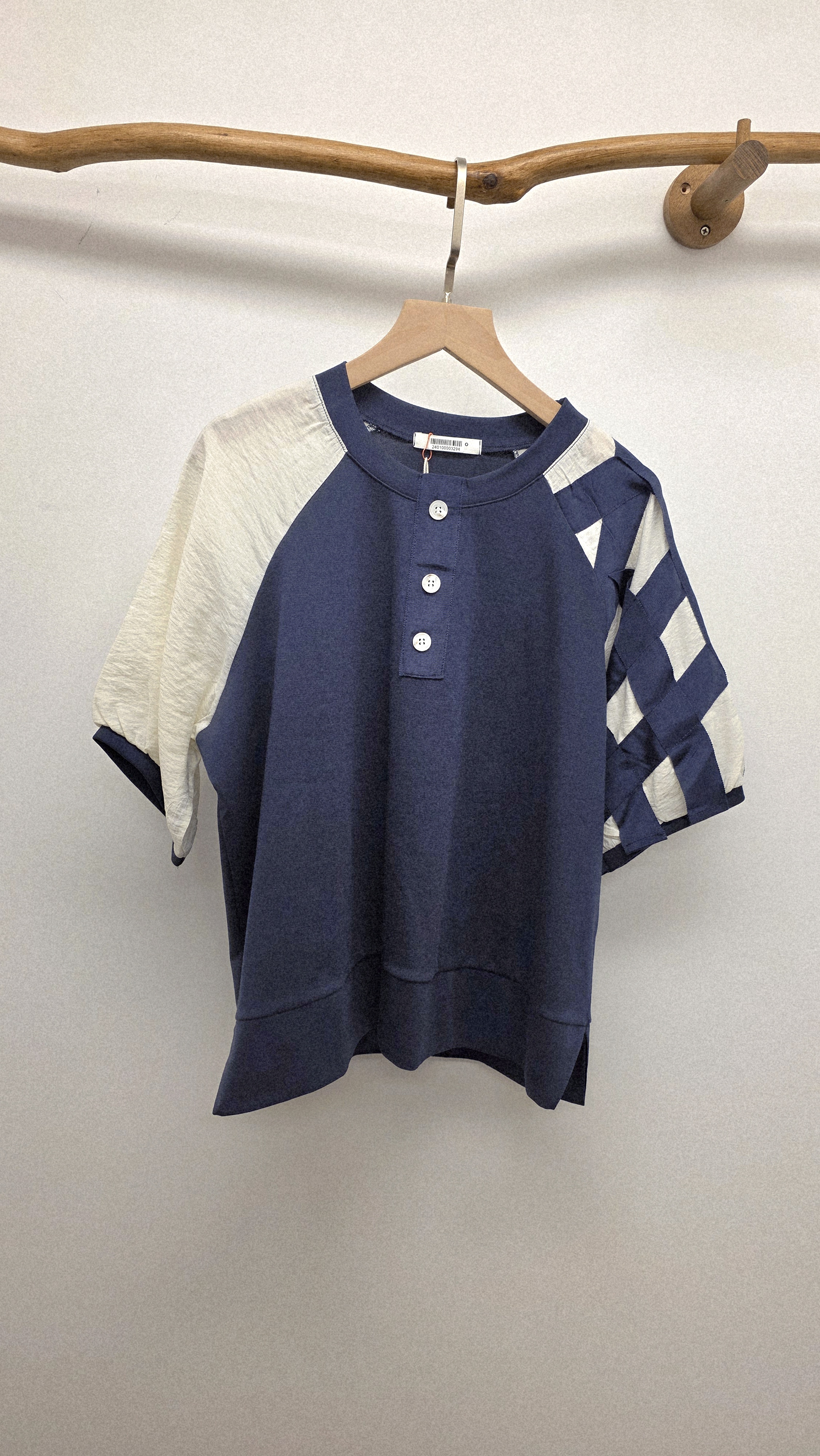 韓國深藍拼米白單格仔袖Tee