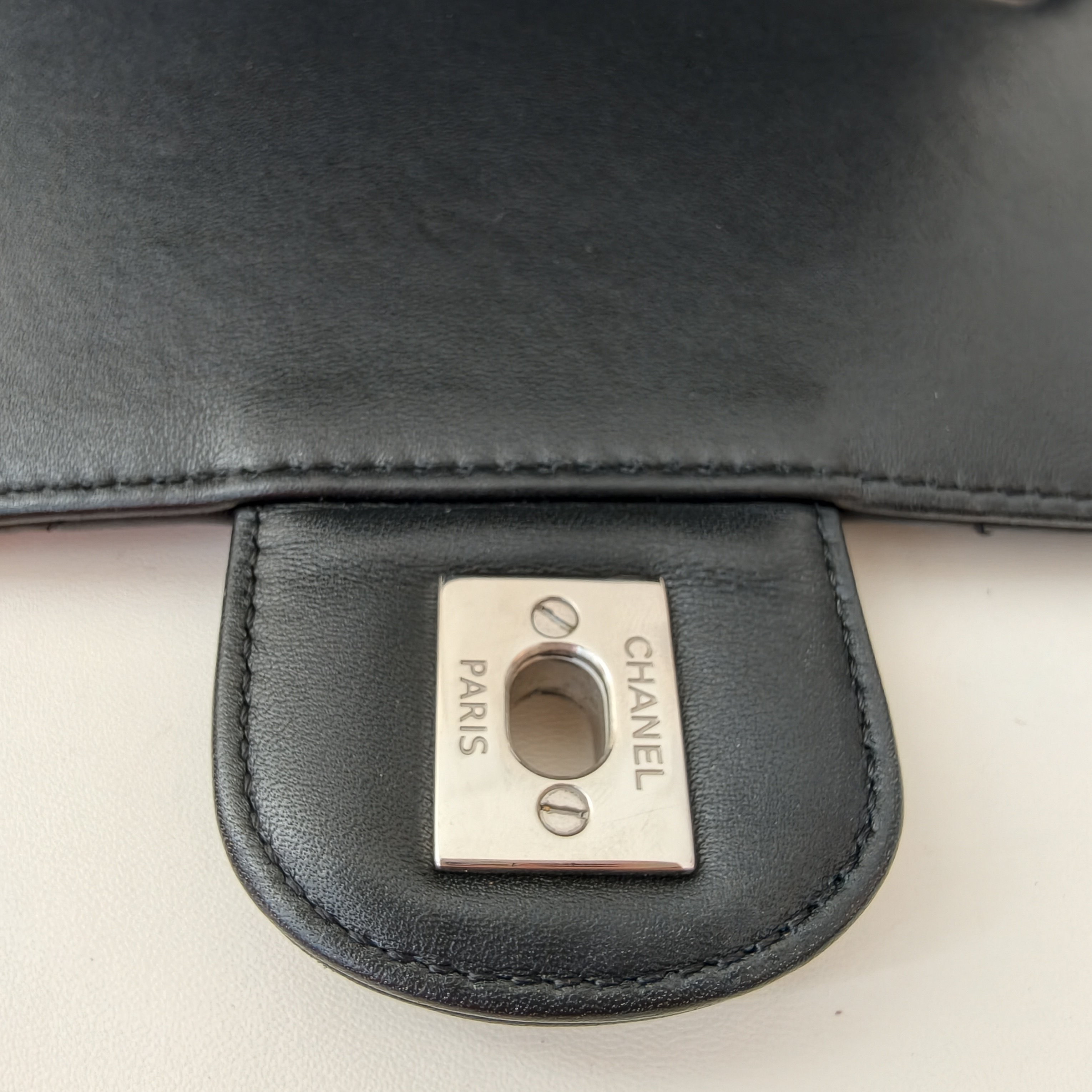 【預訂貨品】Chanel黑色小牛皮書包