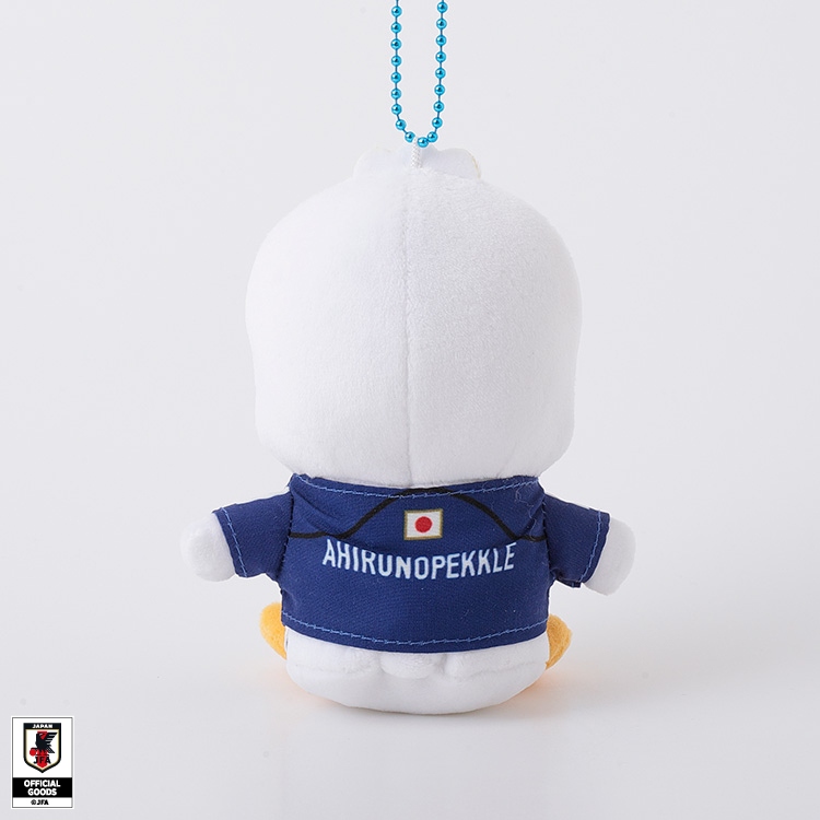 🌸 【預訂】AHIRUNOPEKKLE 公仔掛飾 - Sanrio x Japan National Football Team Ver. 2026