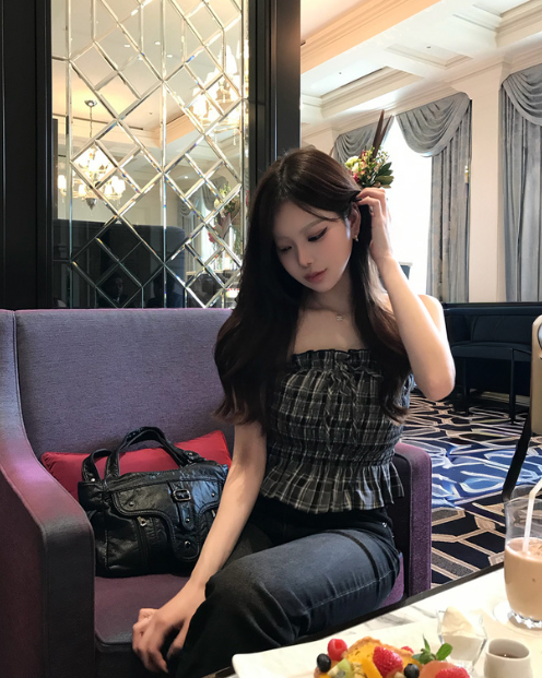 韓國女團ILLIT同款~ 格紋平口背心 [pm863]