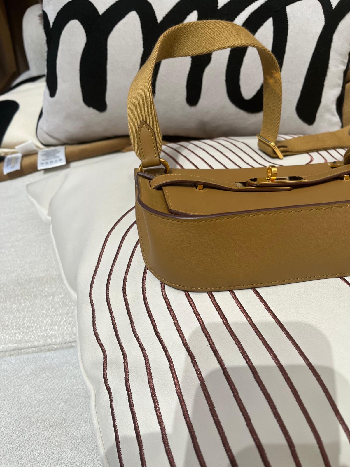 Hermes Mini Jypsiere Stamp B 100%Authentic, 98%New ✅Dust bag✅Box