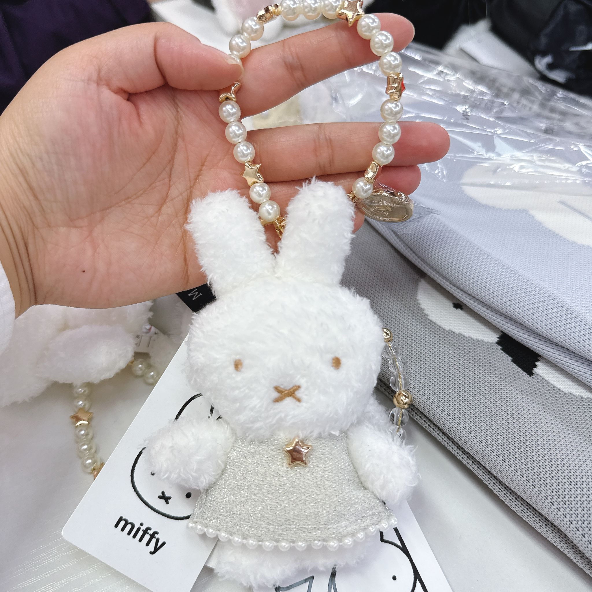 日本直送日本版MIIA原宿miffy限定公仔掛飾/斜孭袋/旅行喼袋