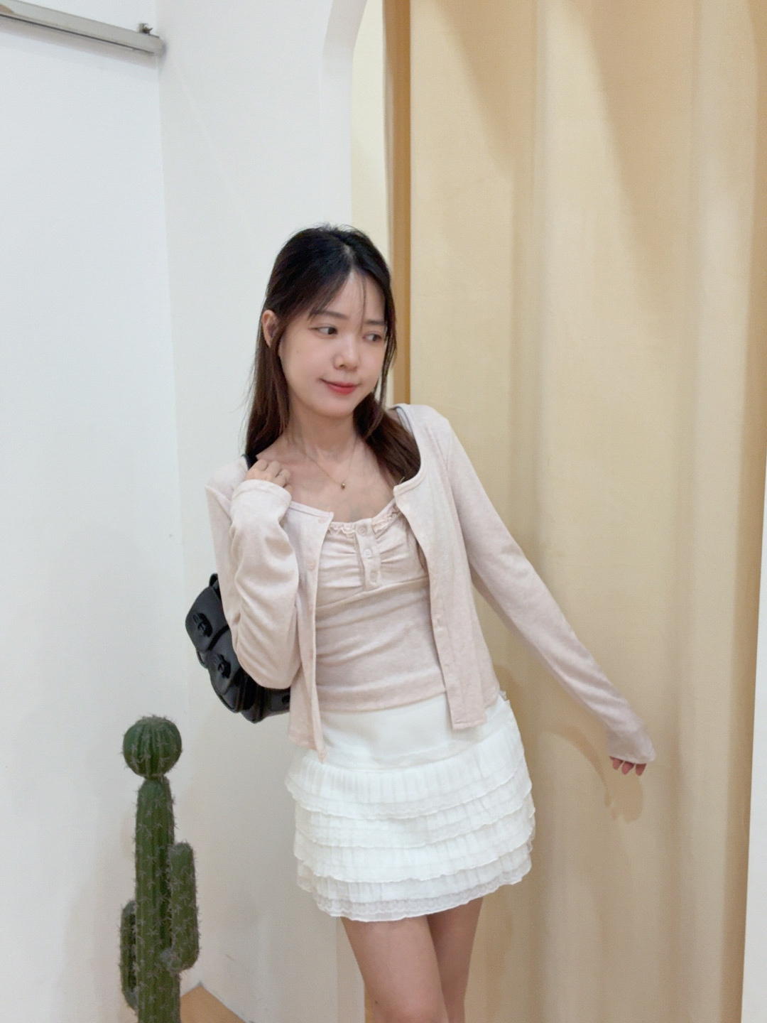 温柔风蕾丝花边吊带背心+开衫外套两件套 R2848