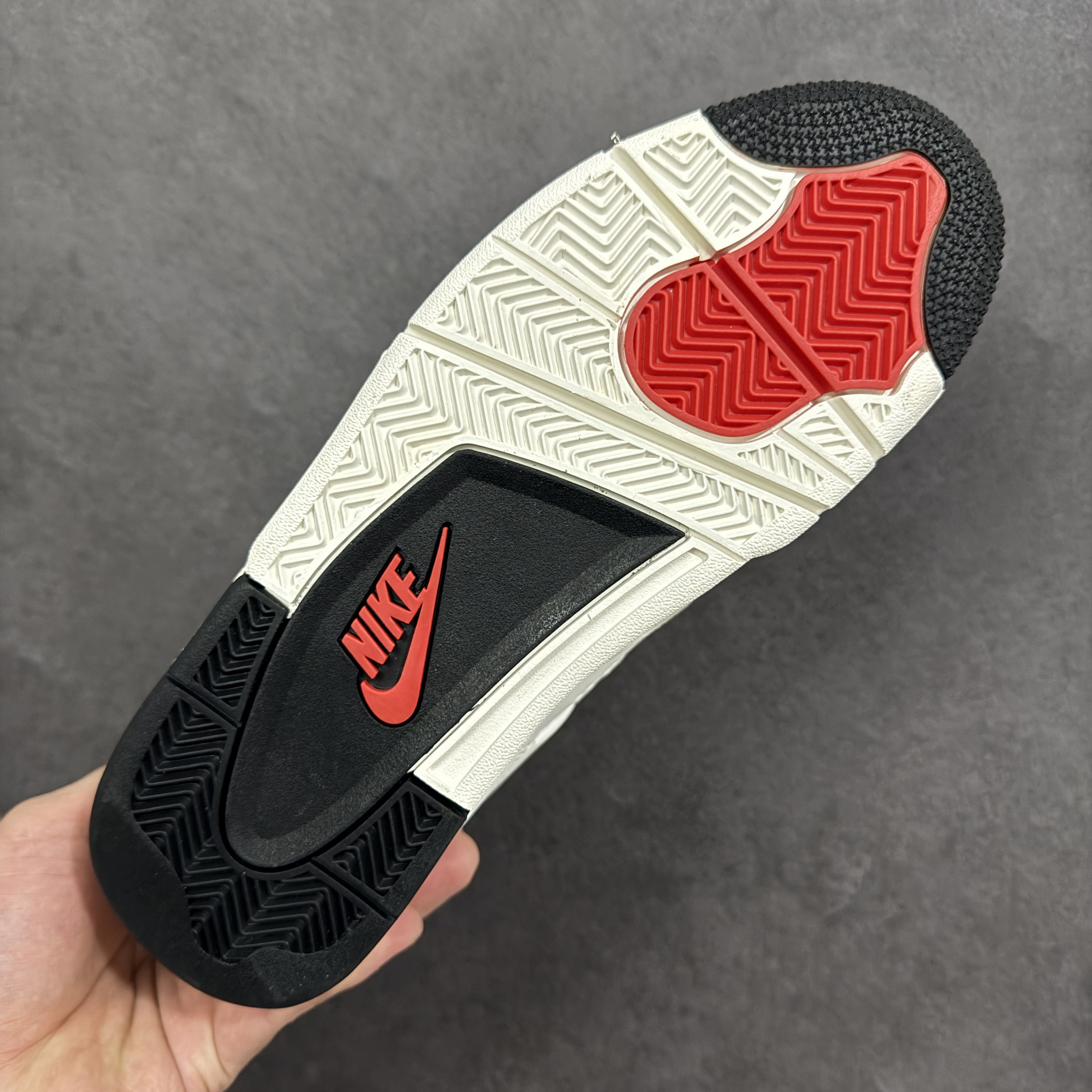 Nike Air Jordan 4 Retro 'Flight Club' IM4002-100