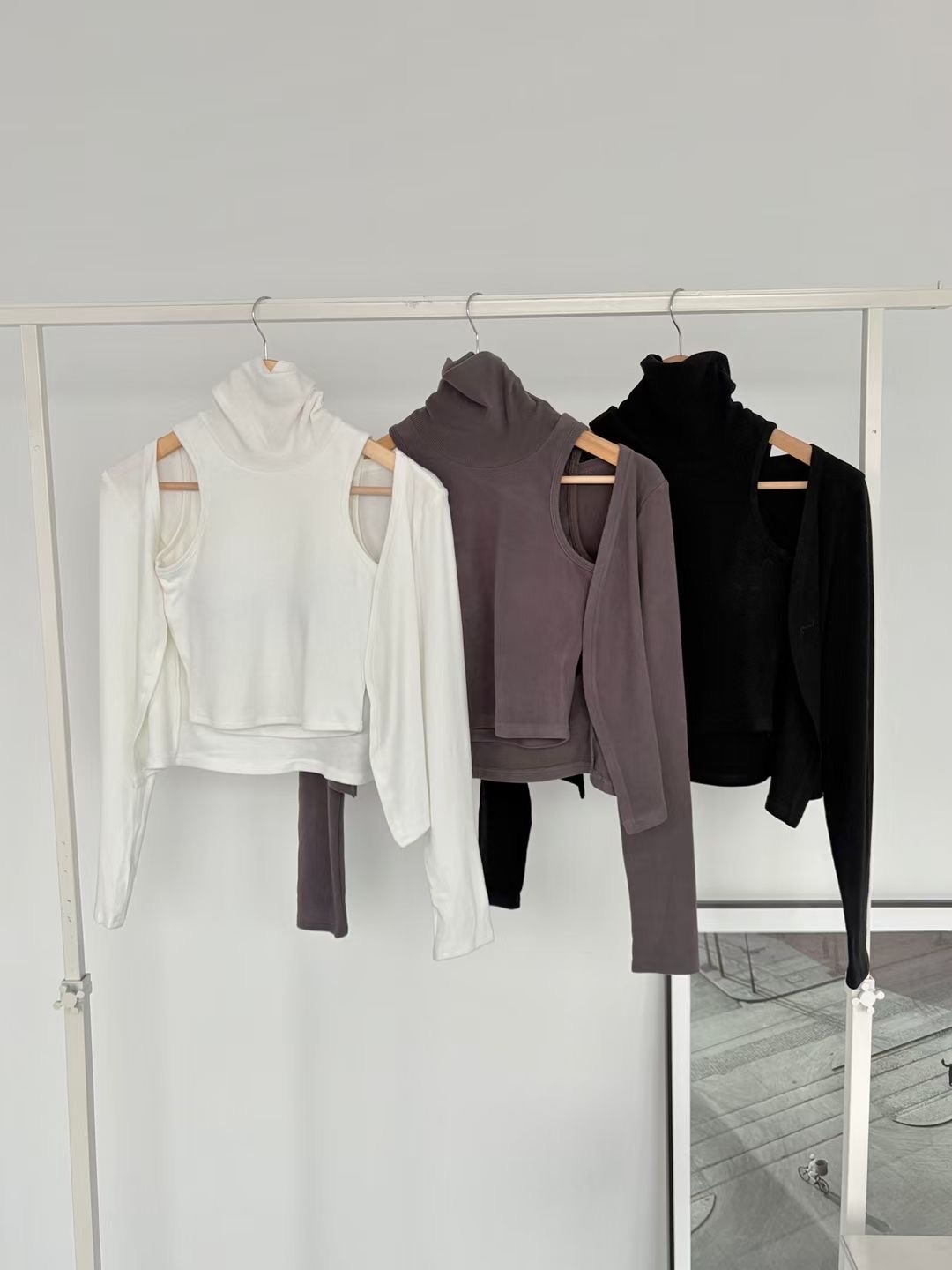 【 Goodbye Winter🤳🏻🤍顯身材max～高質量層次感入膊BRA TOP SET💭】Sexy Love Bra Top Set(兩色入)