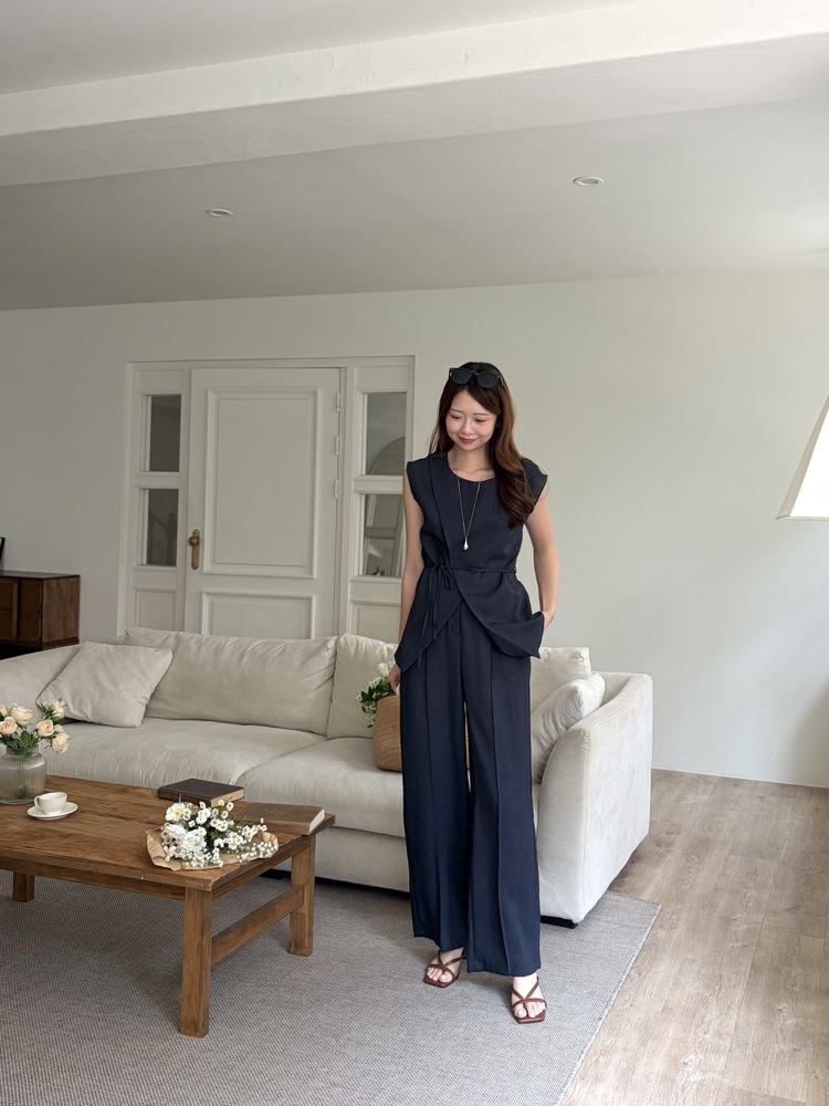 The Fine Linen Summer Set (Navy)