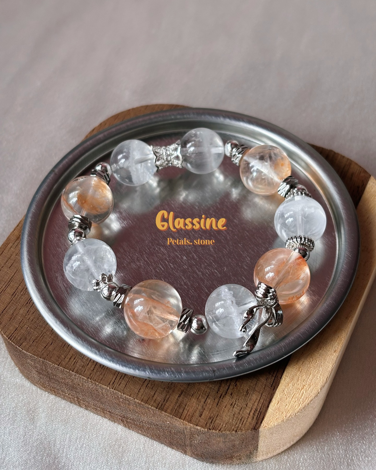 ₊⁺⋆.˚ｇｌａｓｓｉｎｅﾟ₊⁺⋆