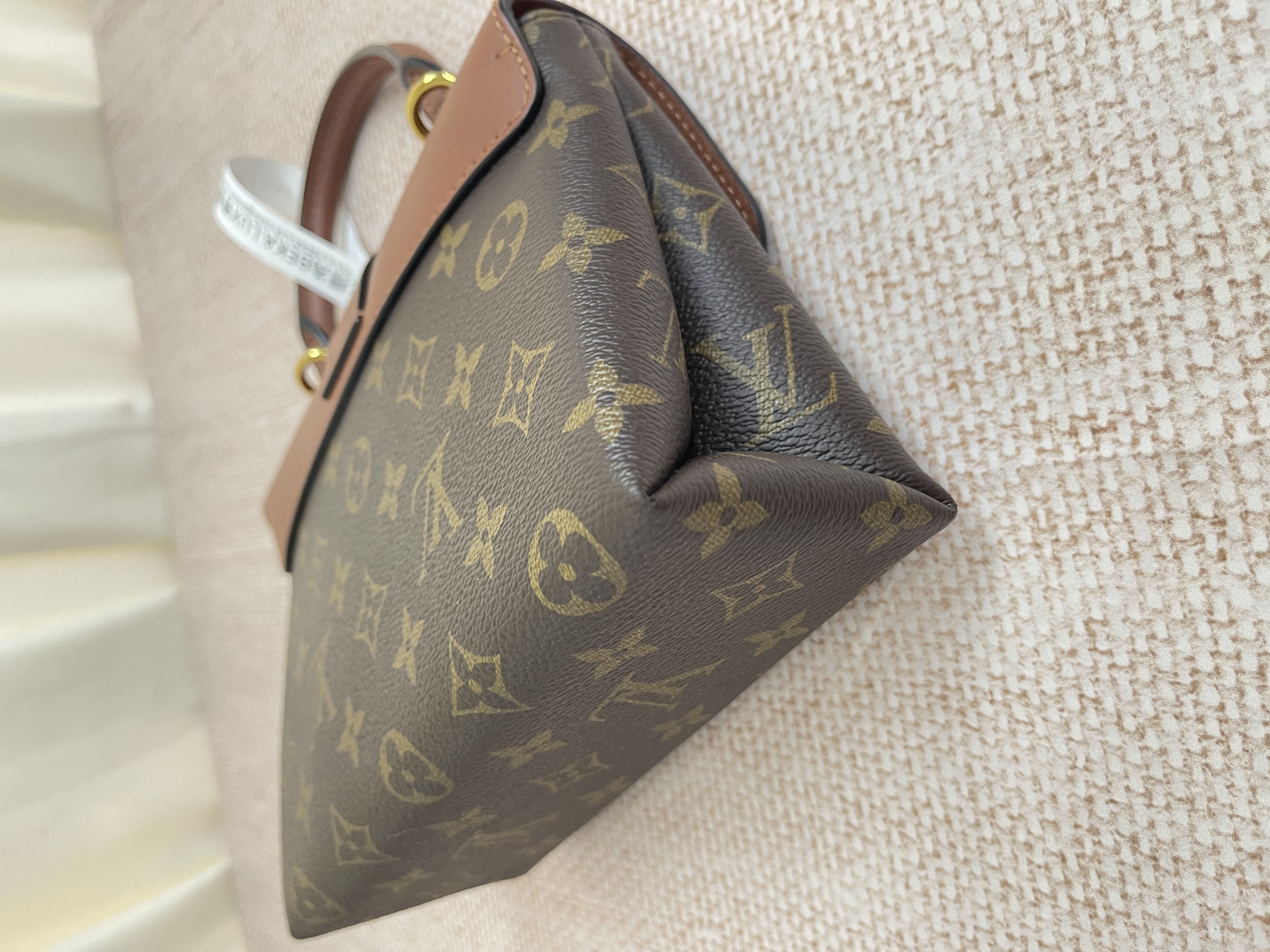 Pre-owned Louis Vuitton Locky BB Monogram Canvas Crossbody Bag/ Product Code: 26041911