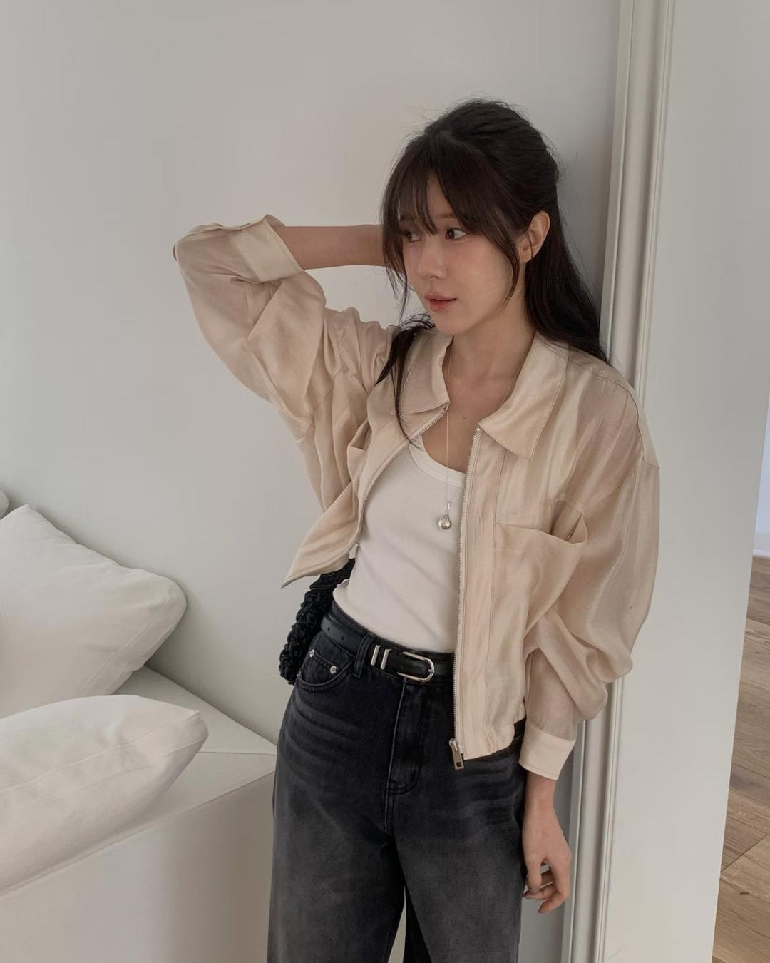 83% 天絲薄外套仔