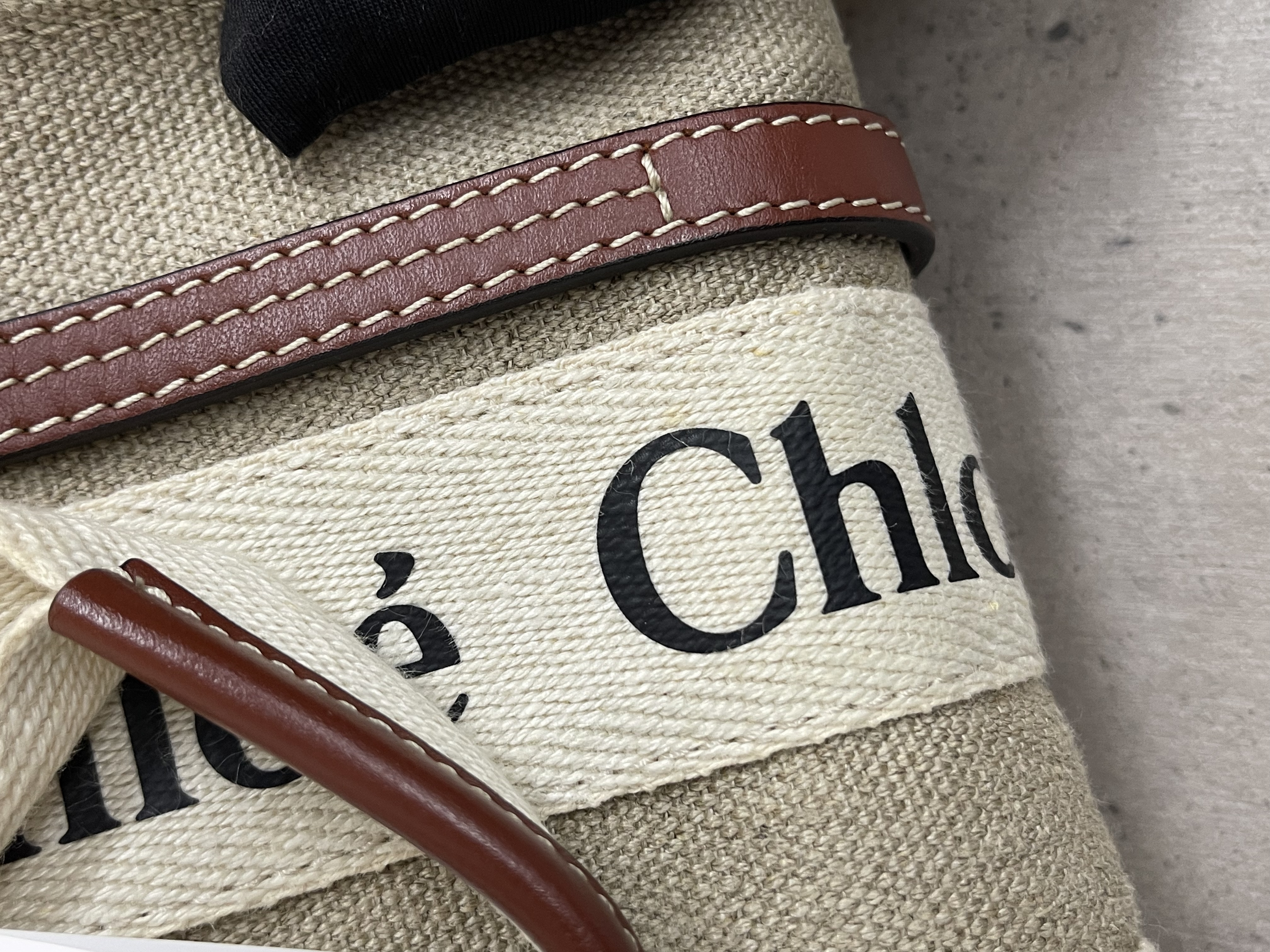 Pre-owned Chloé Woody mini tote bag / Product Code: 26012504