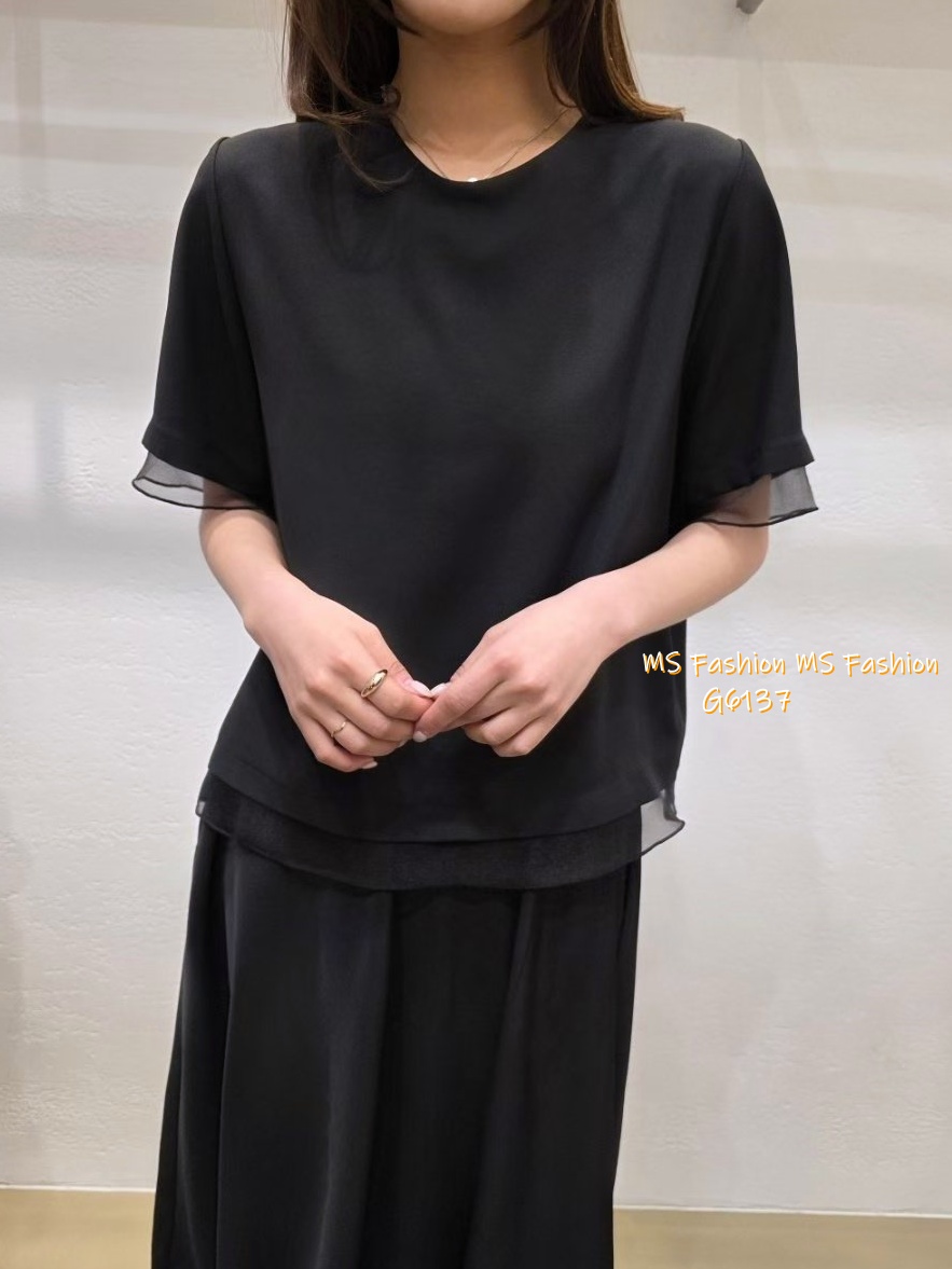 G6137 韓國🇰🇷靚料拼紗邊淨色top