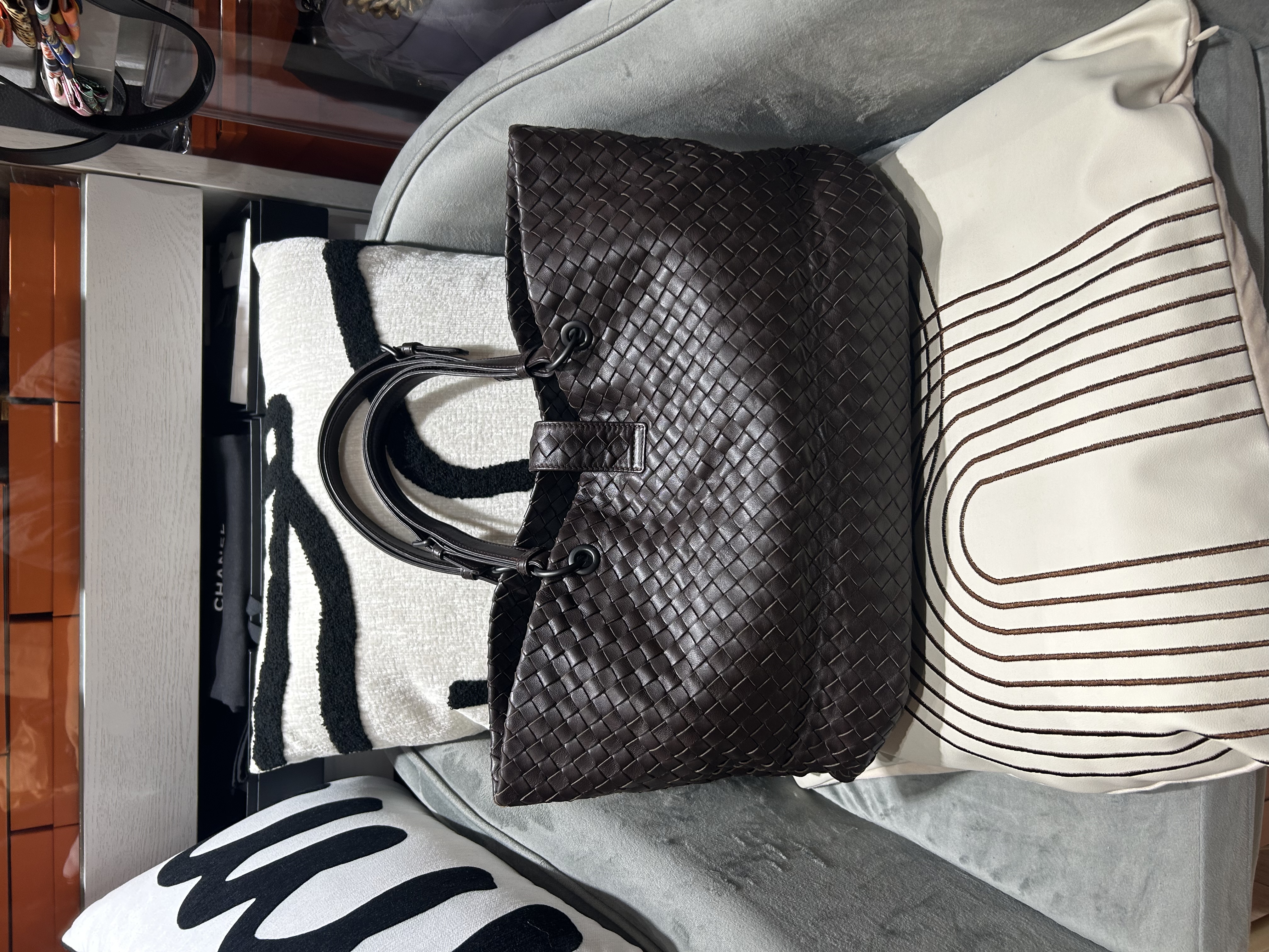 Bottega Veneta BV Intreccio Shoulder Bag Brown 100%Authentic, 95%New