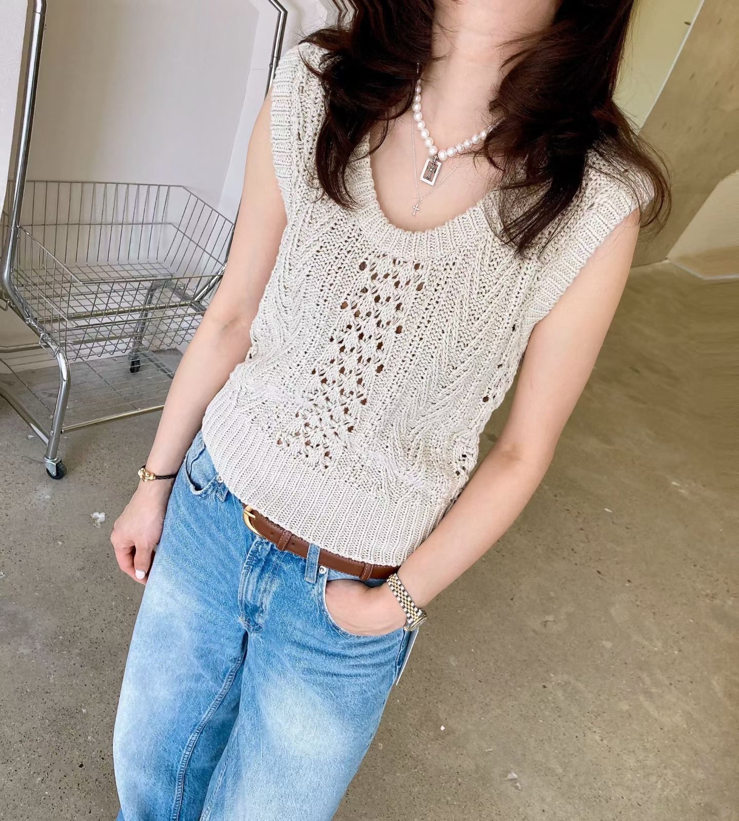 Knit vest