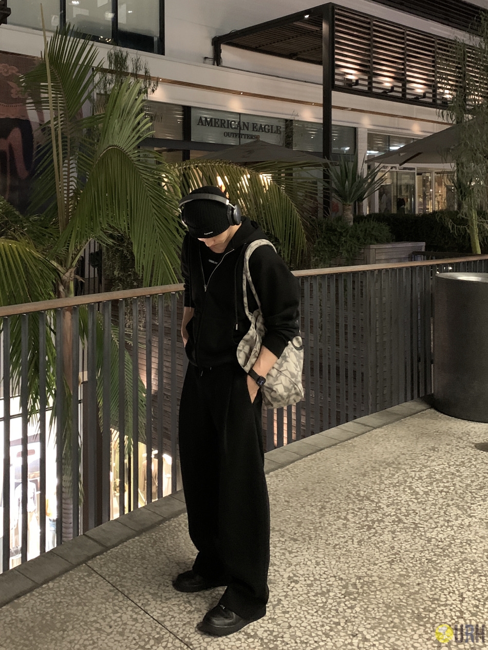 【100%保證韓國直送】韓國品牌原創系列 雙層面料立體車線挺闊寬鬆闊腳衛褲 👖 [2 color] RL114881