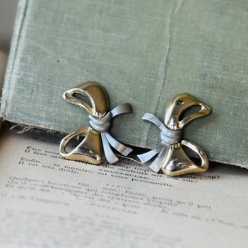 Vintage Gold x Silver Two Tone Bow Statement Clip Earrings (MT2401)