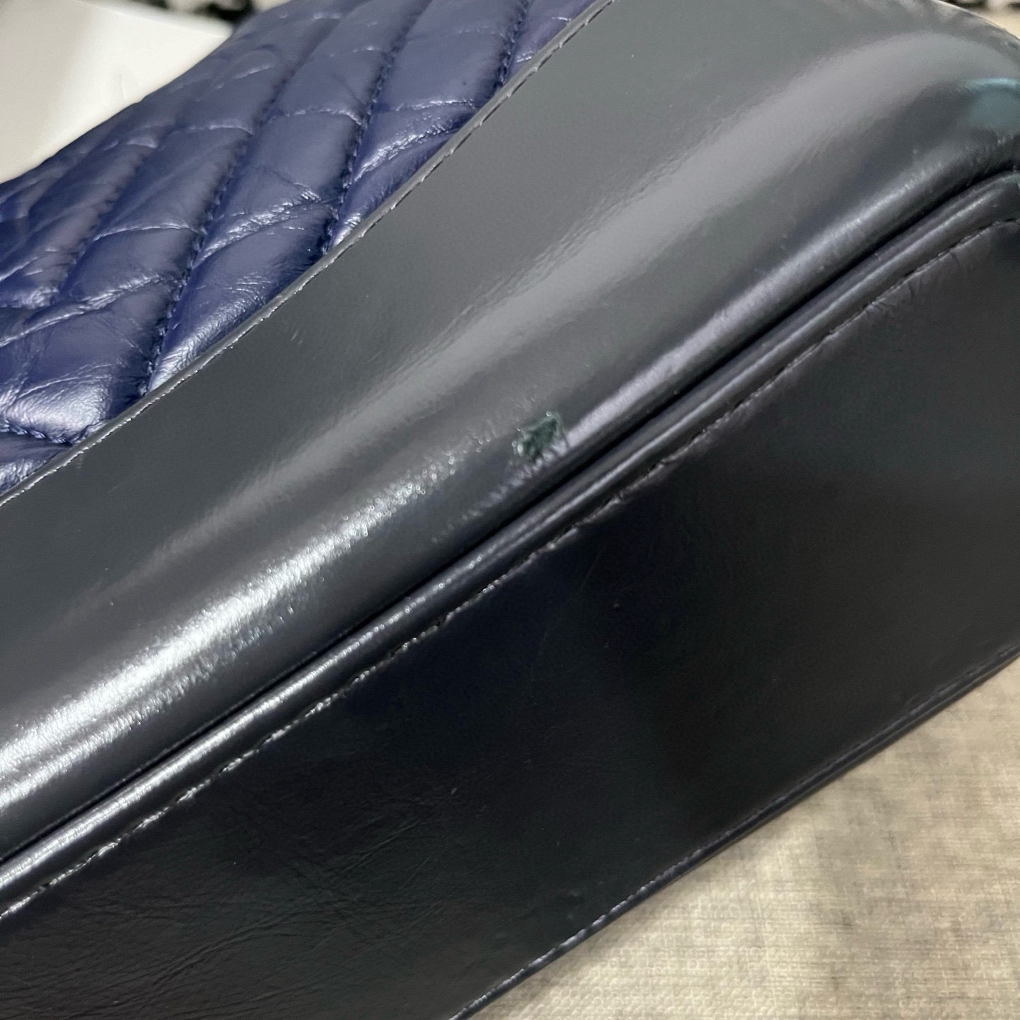 【預訂貨品】Chanel V紋流浪書包