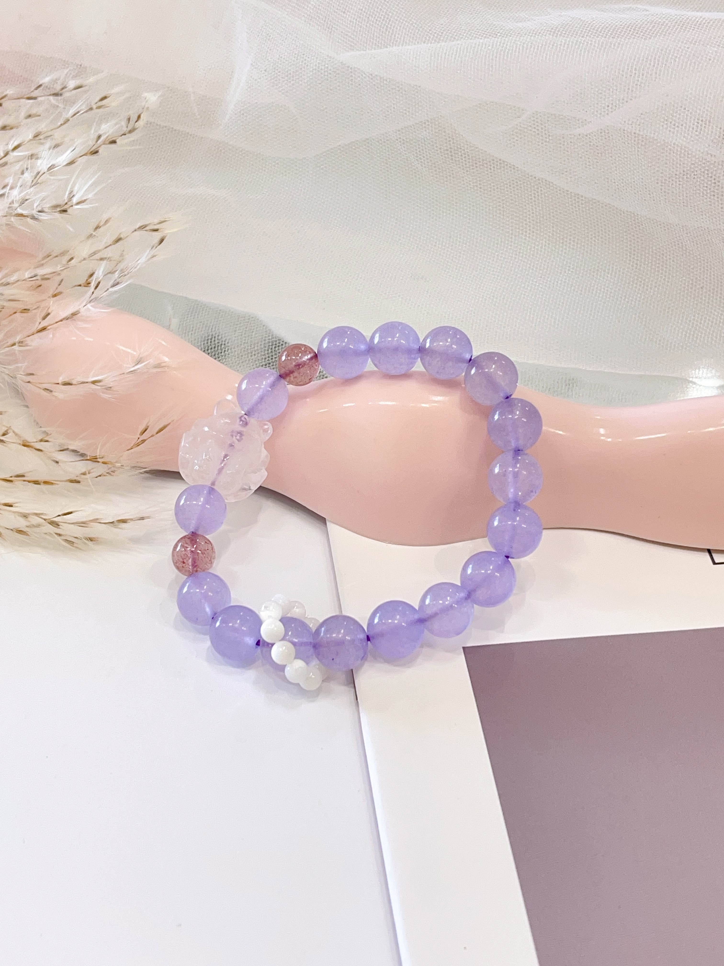 🦊💜 紫水晶 × 草莓晶 × 粉水晶九尾狐手串 Amethyst, Strawberry Quartz, Rose Quartz & Nine-Tailed Fox Charm 