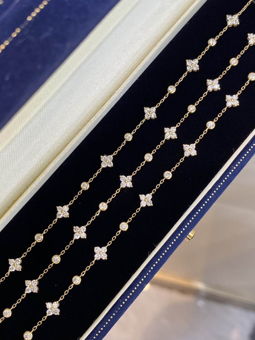 18K Diamond Bracelet 