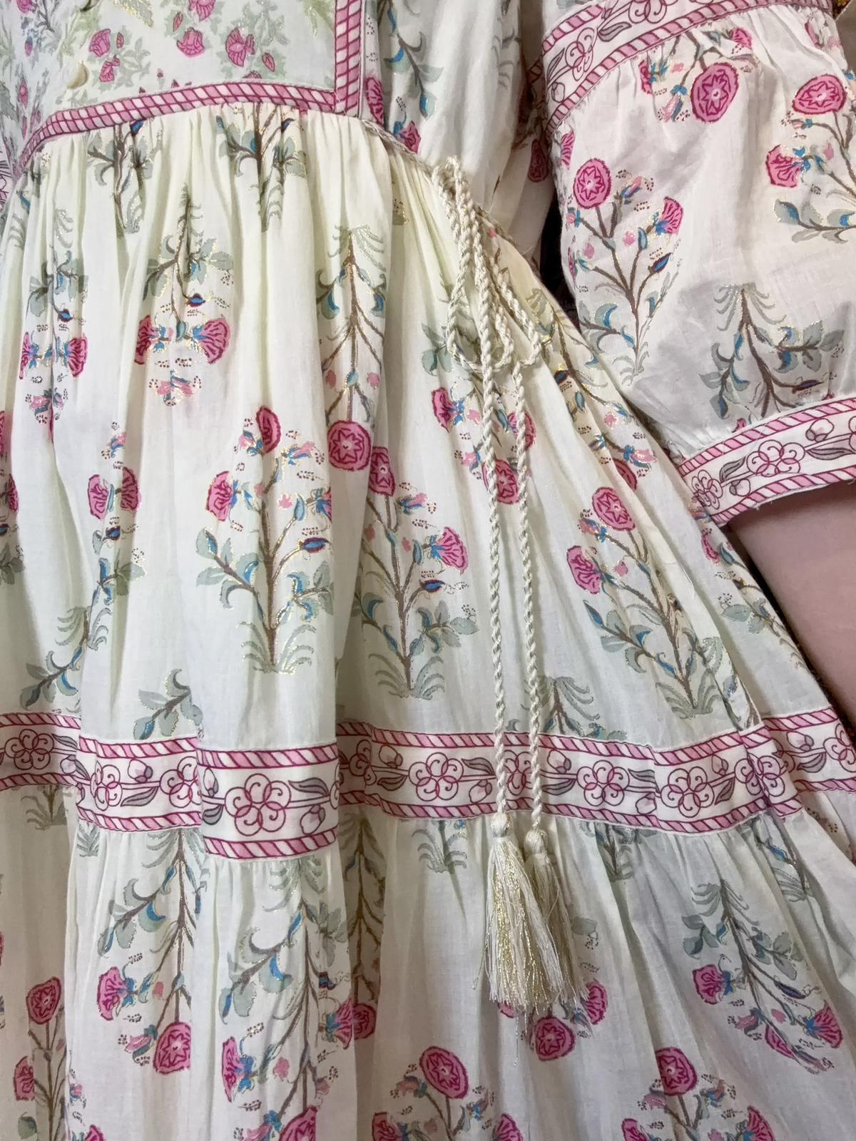 Milky Cottage Floral 4-Rope OP 44" #1463