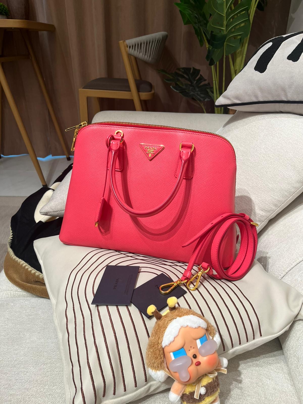 Prada 2Way Bag 十字紋牛皮 100%Authentic, 98%New✅證書✅dust bag