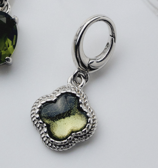 King of Green 2.0 Pendant