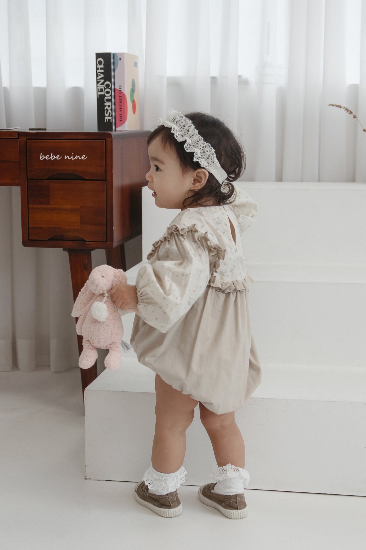 🌸預訂 韓國直送🌸🇰🇷Bebenine兩色碎花波點荷葉花邊闊領寬鬆長袖包屁衣