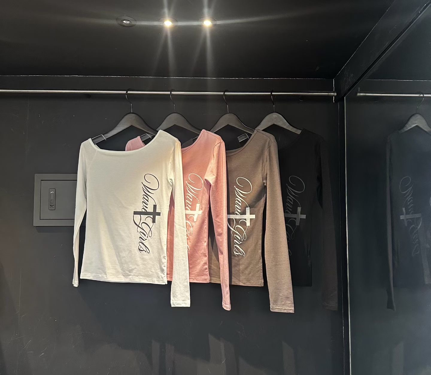 韓國英文直字母露膊top