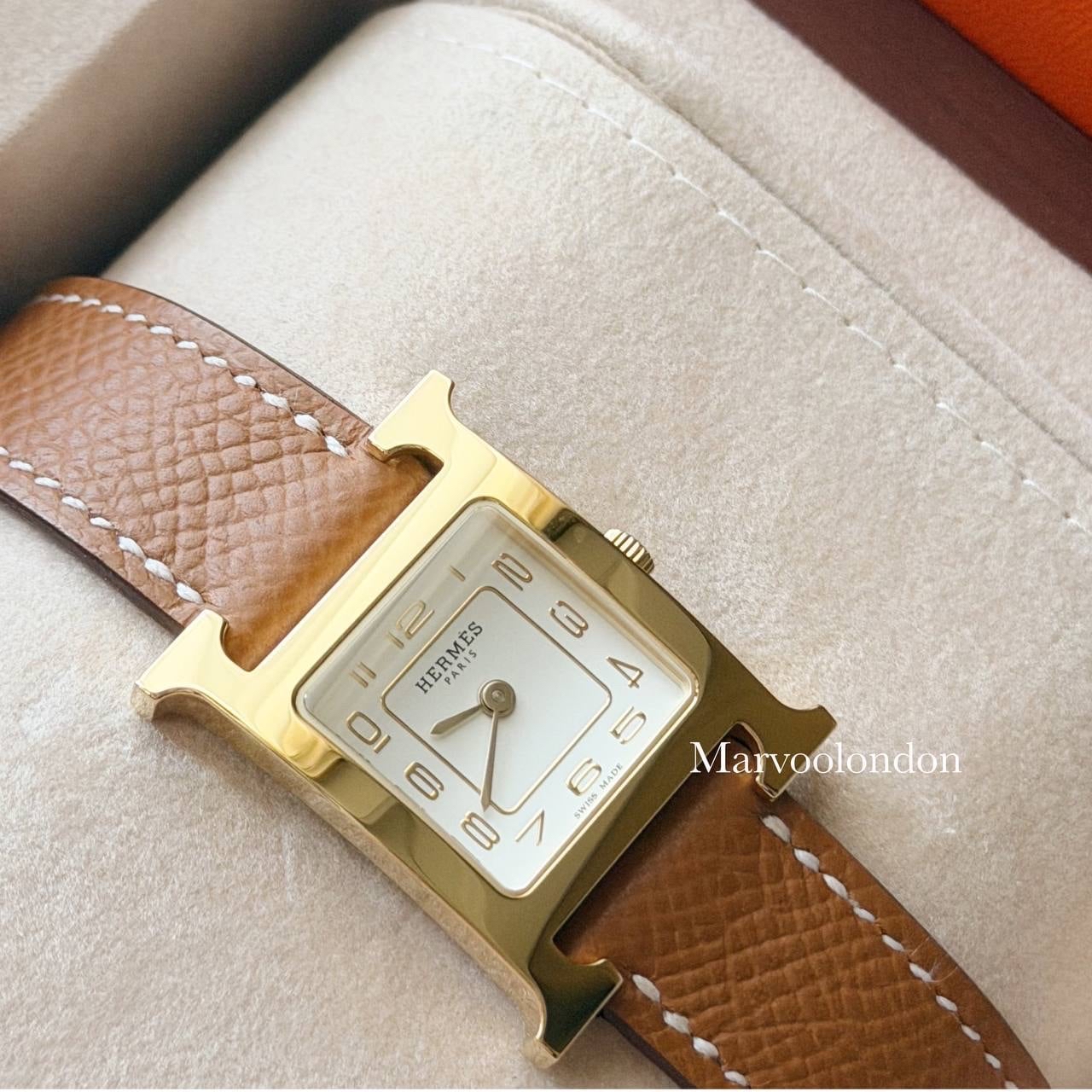 配貨價出手錶‼️Heure H watch 25mm 金金 Epsom ✨  有專門店保養卡 適合手腕 13.5-16.5cm