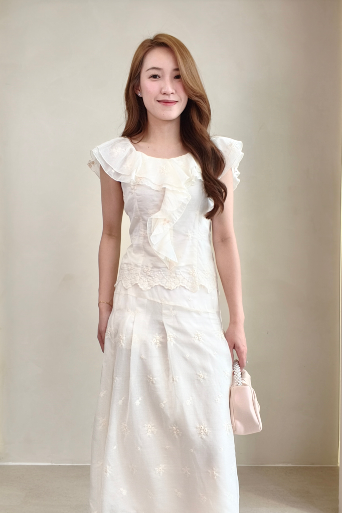 2186BB + 2119BS Ruffle Eyelet Lace Set