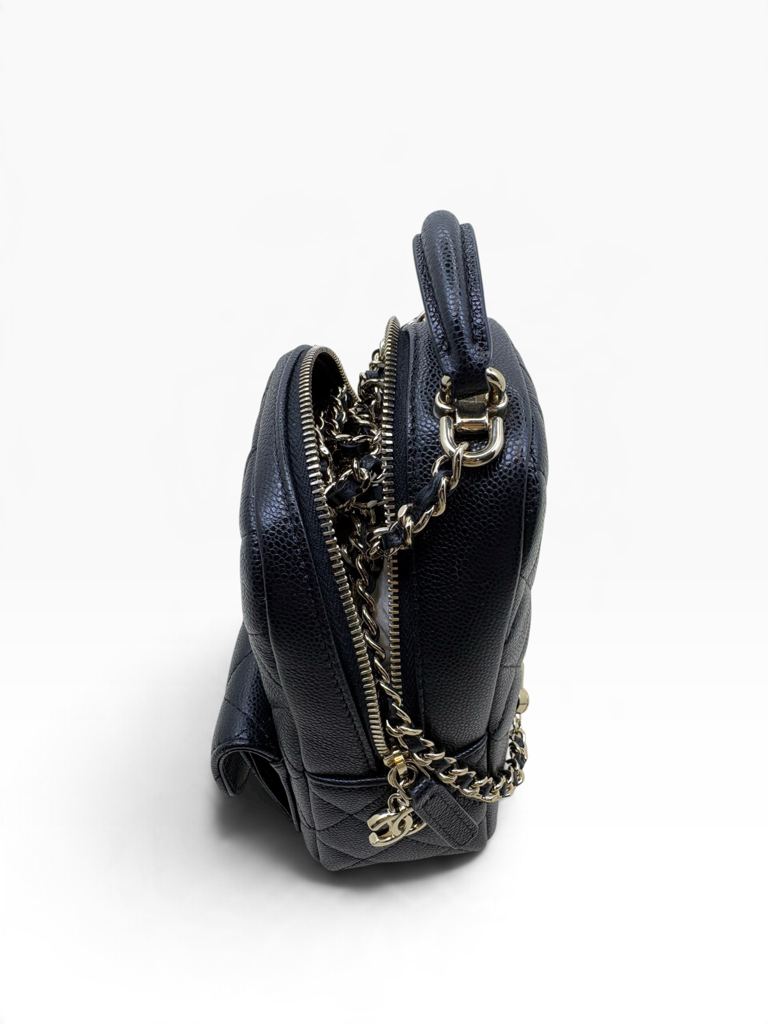 Pre owned chanel backpack K9101