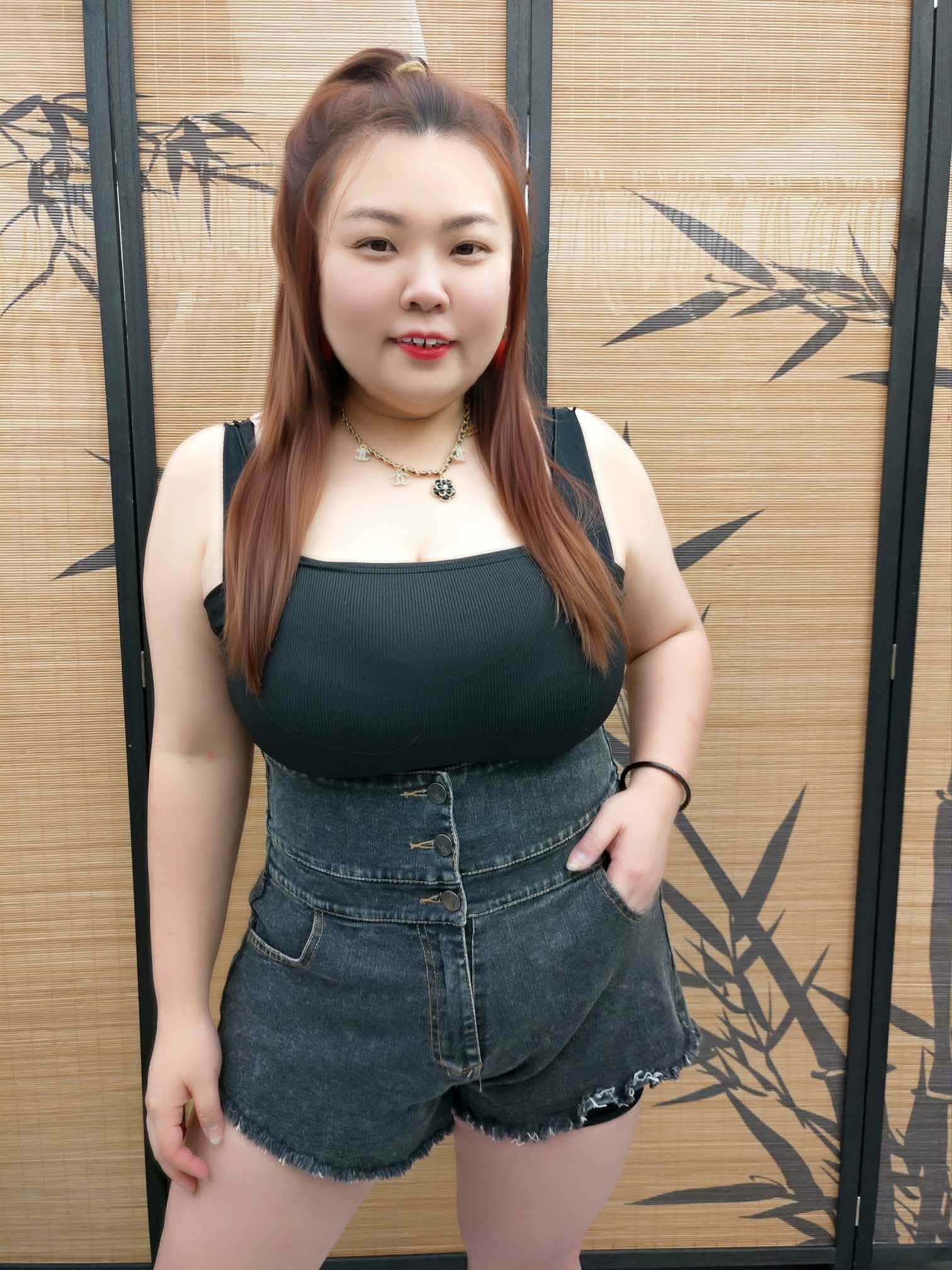 DDE07 12881(B10) 高腰排扣牛仔短裤