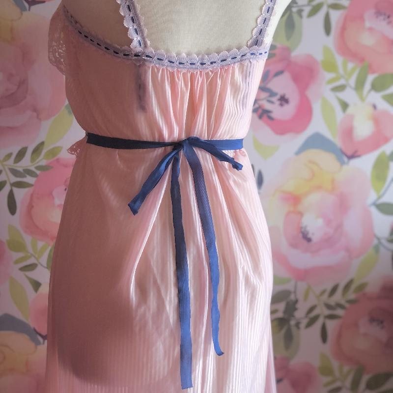 Vintage C.a. 1960s Pink Lace Ruffle Empire WaistLine Night Gown/Slip Dress/Boudoir Dress from Canada(MT1191)
