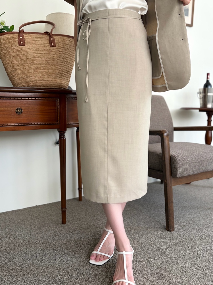 Sandstone Belted Skirt (Light Beige)