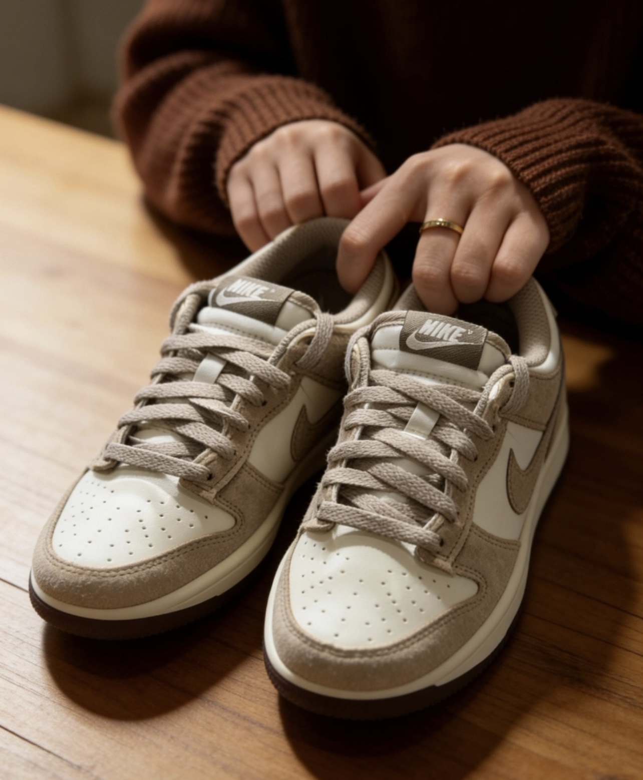 IB4417-105 Nike Dunk Low Malt Gold Mini Swoosh IB4417-105