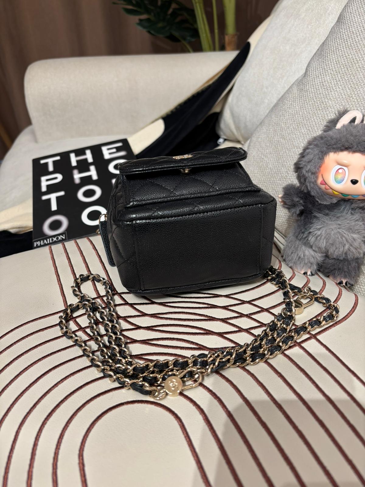 Chanel mini backpack 黑色荔枝牛皮淡金扣迷你背囊24C,100%Authentic,98%new ✅晶片✅dust bag✅box