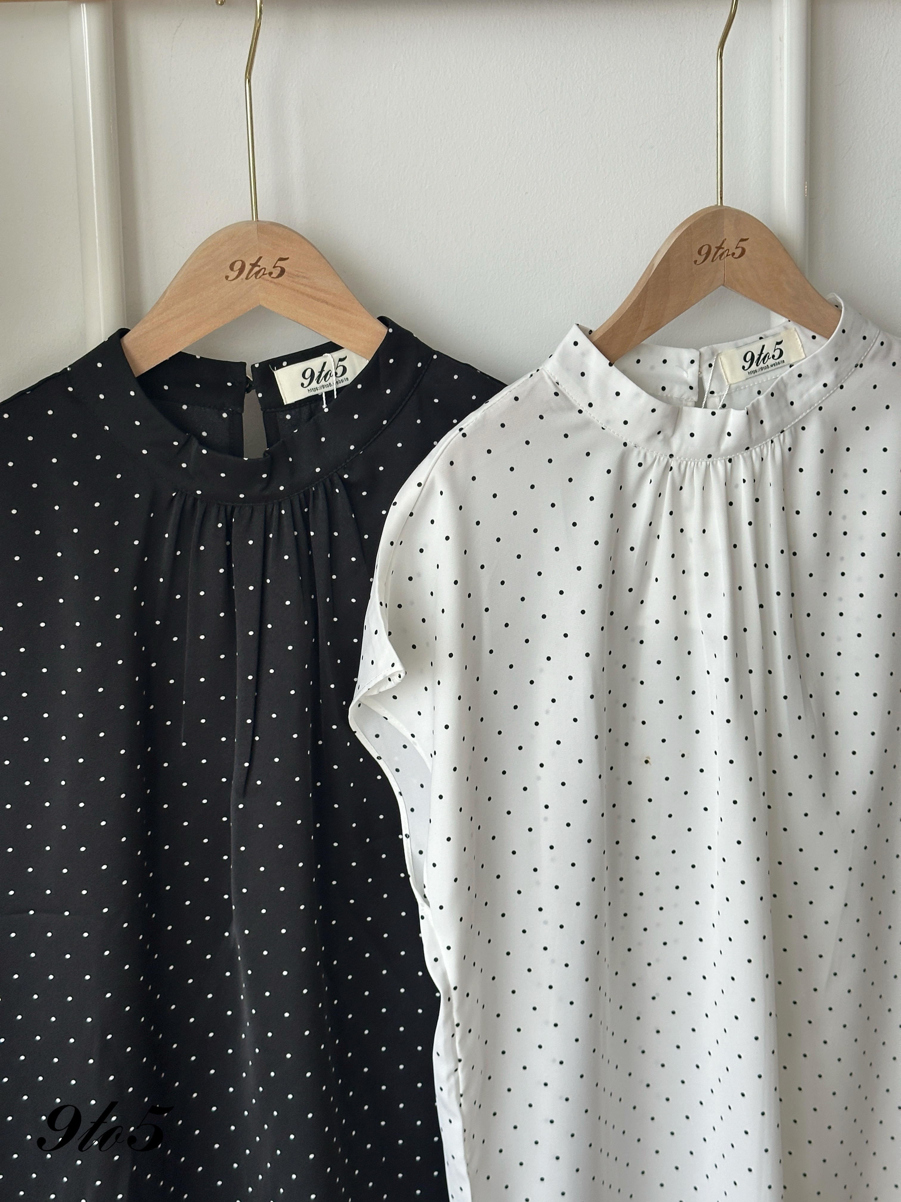 T4352 Oversized Polka Dot Top - Black & White