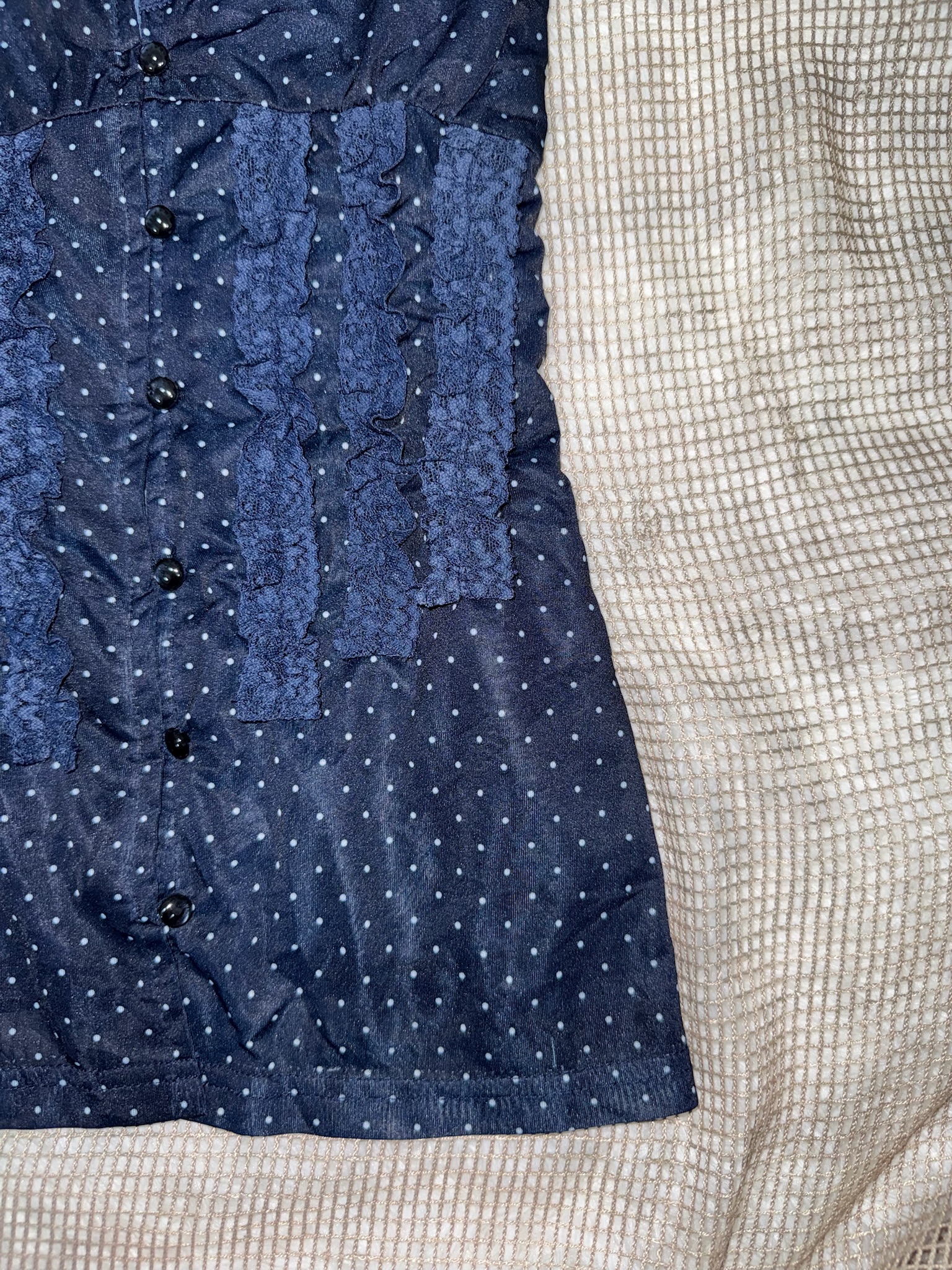 Scalloped Polka Dot Lace Trim