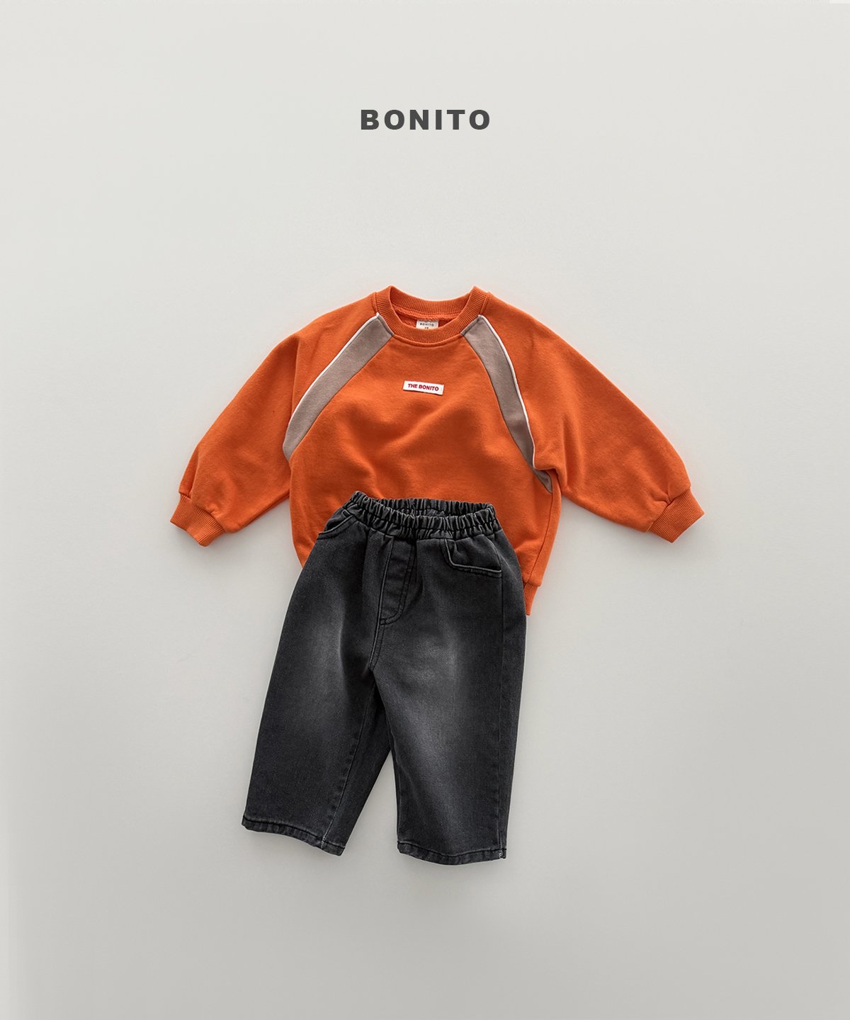 BONITO Raglan Piping Sweatshirt