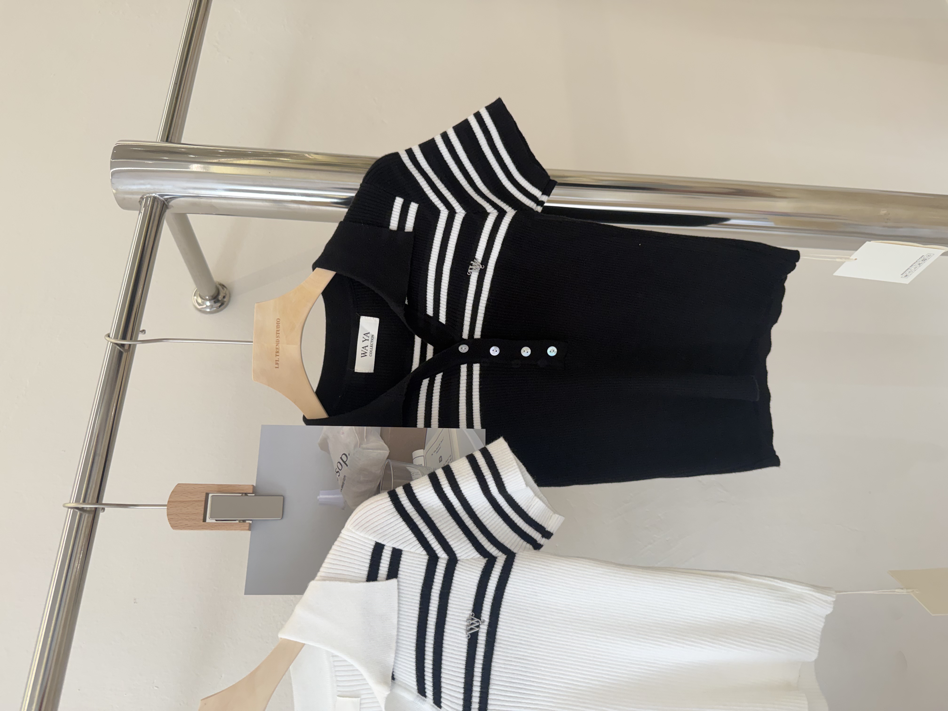 6559 韩系纽扣条纹针织短袖