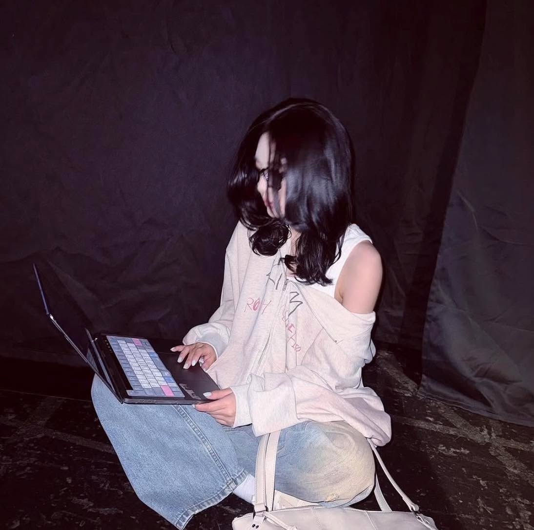 MATIN KIM 連帽衫✨Ningning同款系列