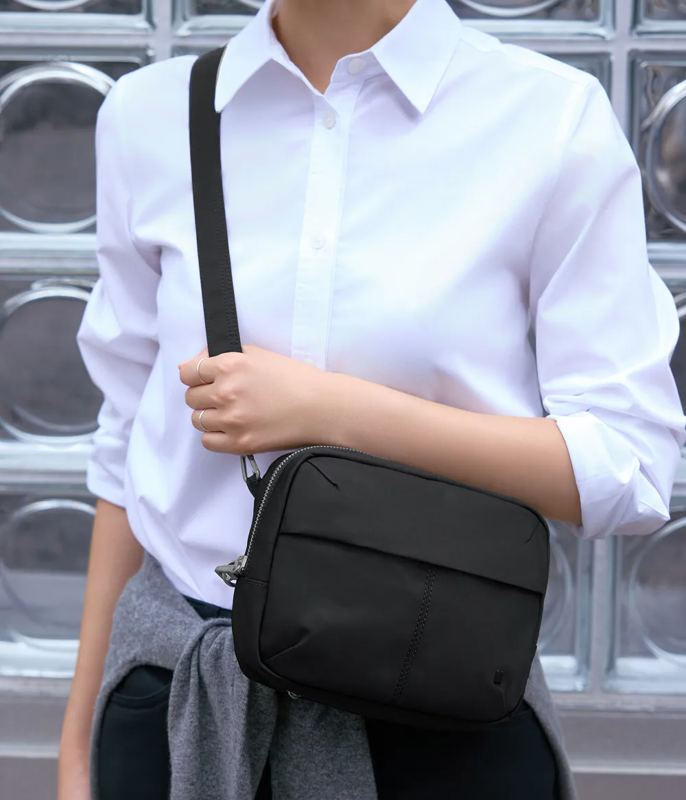 Branden Safe Days Wallet Bag