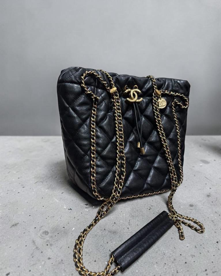Chanel drawstring bag AS3469 黑色魚子醬牛皮金扣 bucket bag  100%Authentic,98%new  ✅晶片✅dust bag✅box