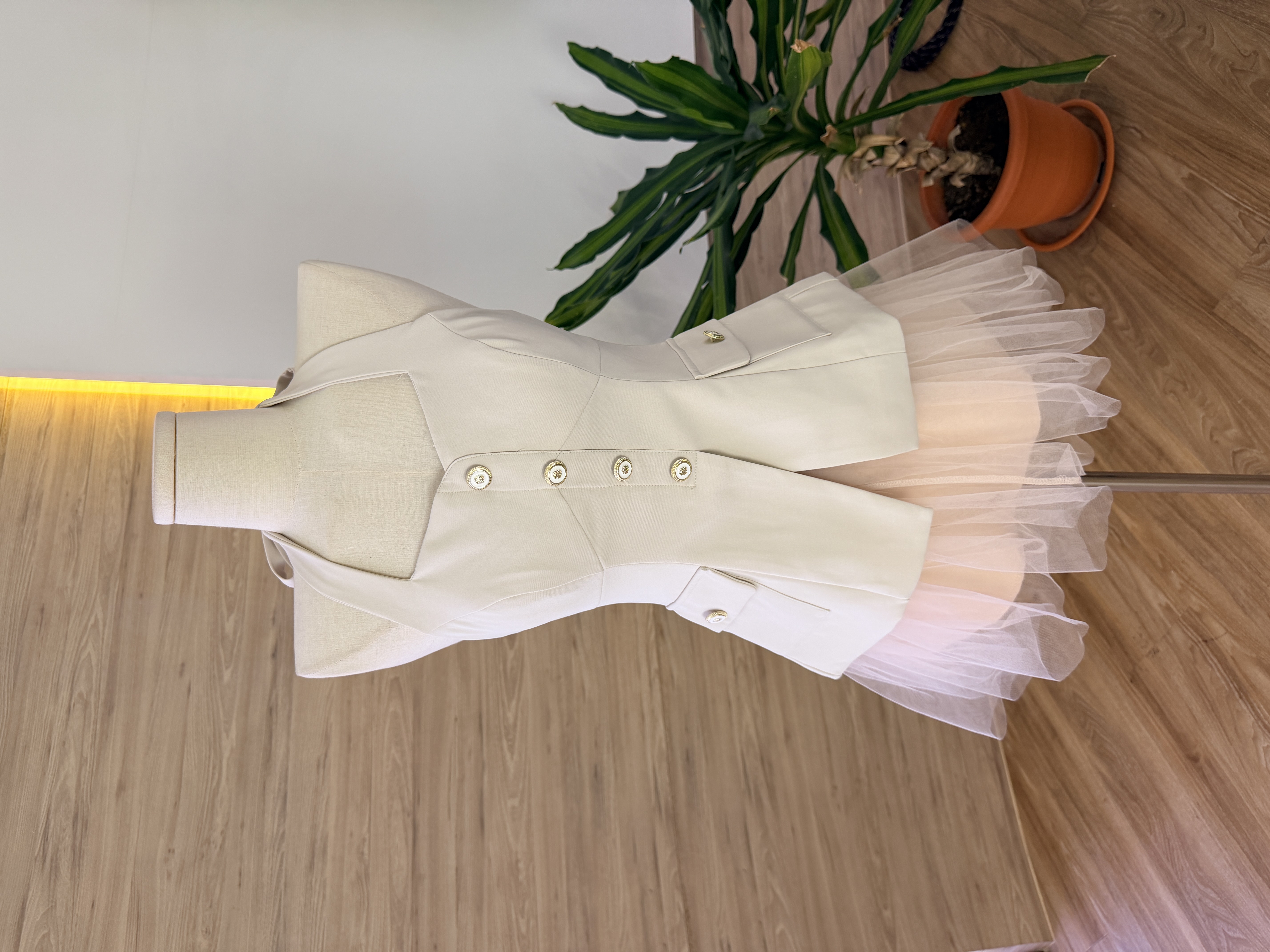 Arya Halter Neck Top