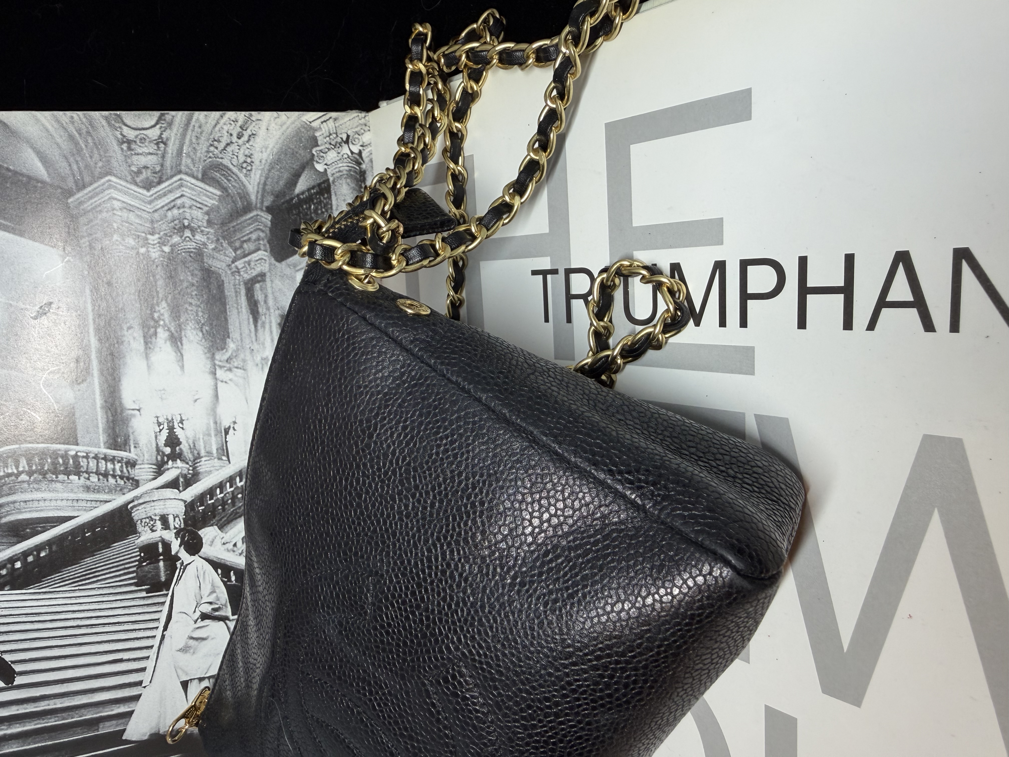 chanel cc black caviar vanity bag