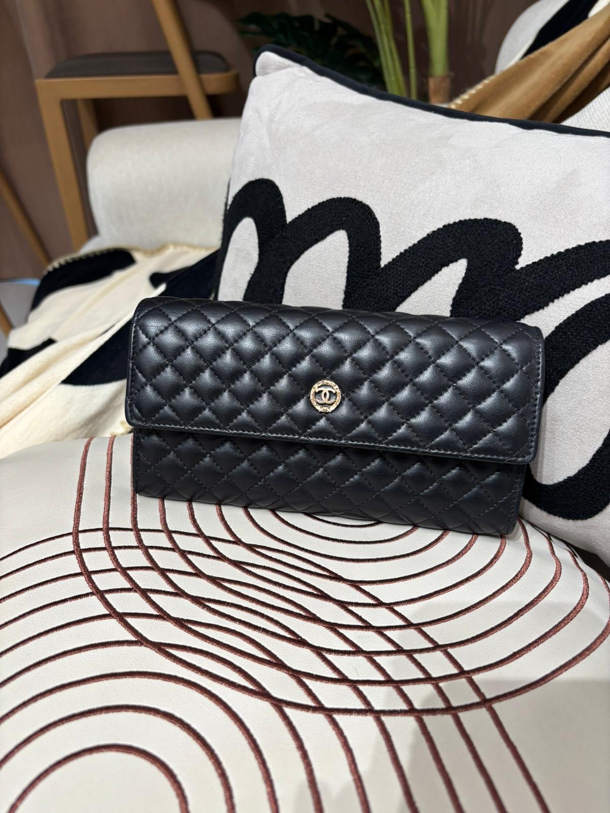 Chanel Long Flap Wallet 100%Authentic, 99%New ✅13Card ✅Box