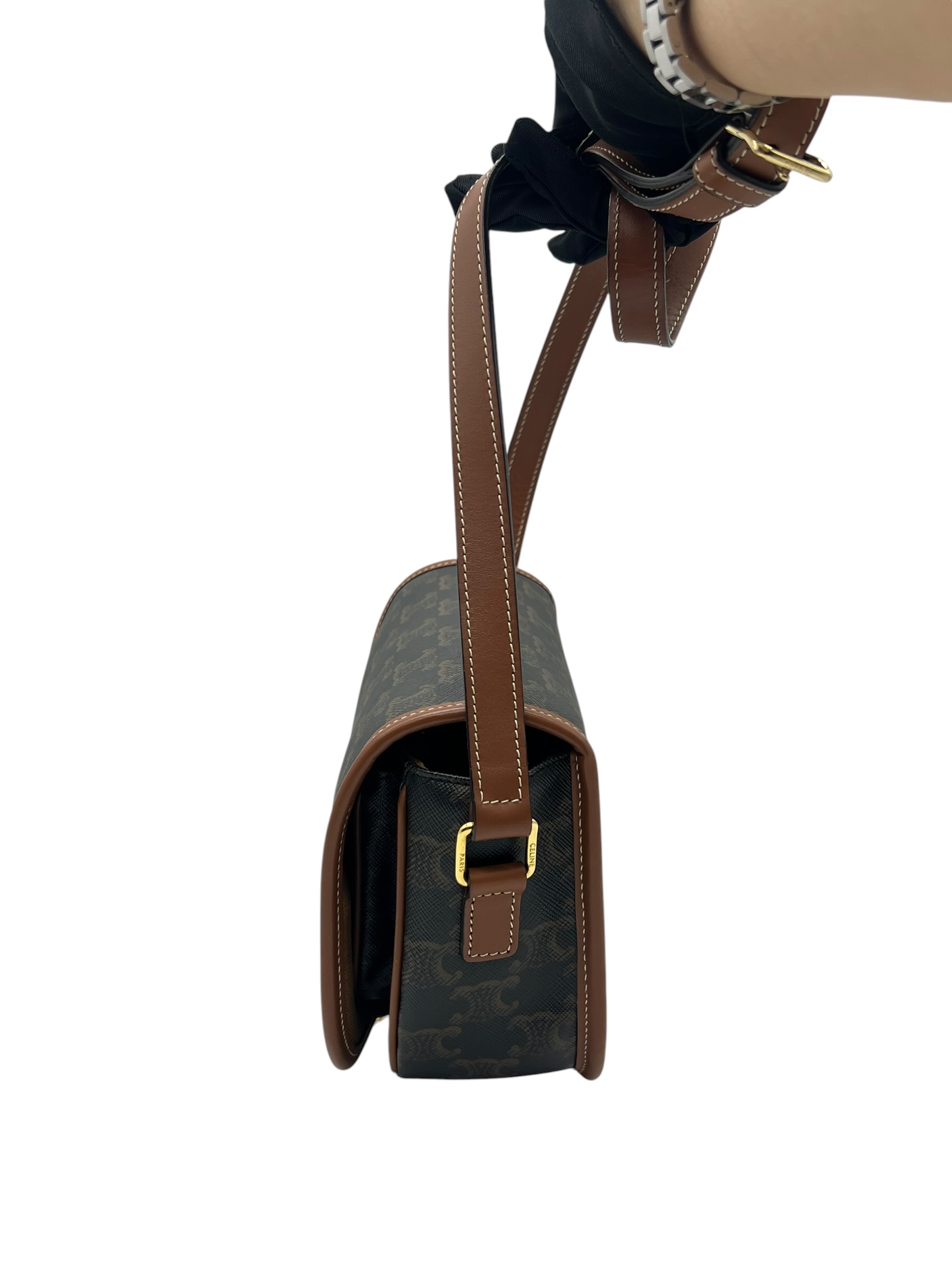 Pre-Owned CELINE Triomphe Folco / Product Code: 26060503