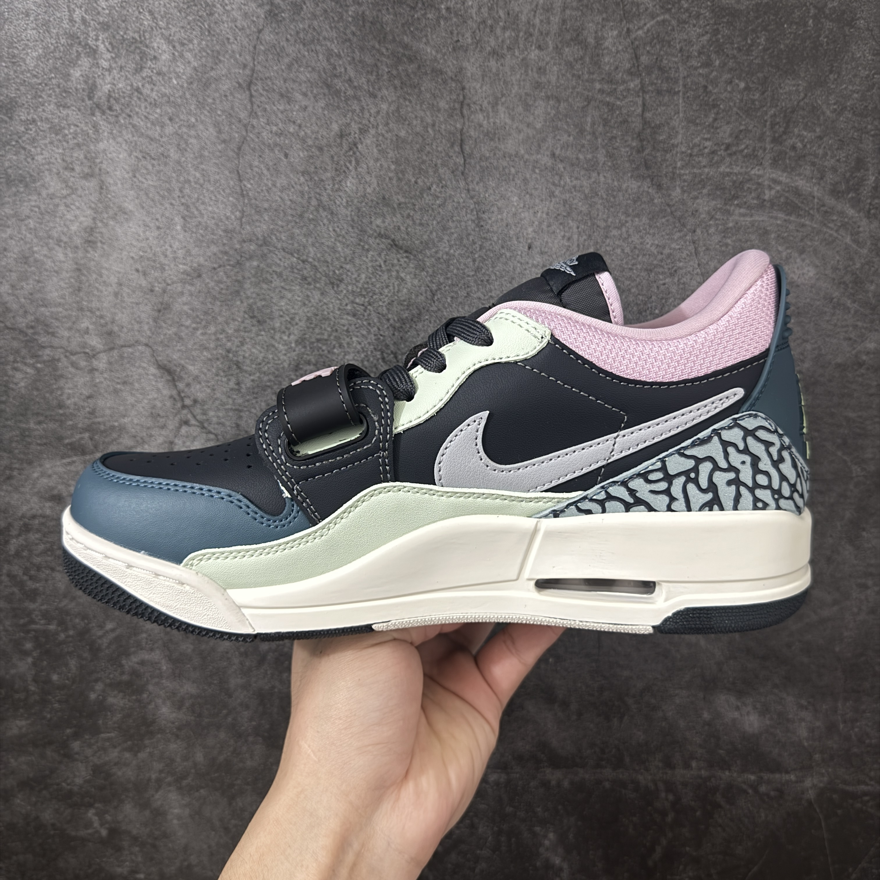 Nike Jordan Legacy 312 Low "Anthracite/Iced Jade" CD7069-007